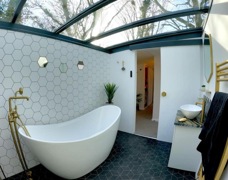 Romance - Stargazing - Hot Tub & Sauna! Villa Camborne Eksteriør billede